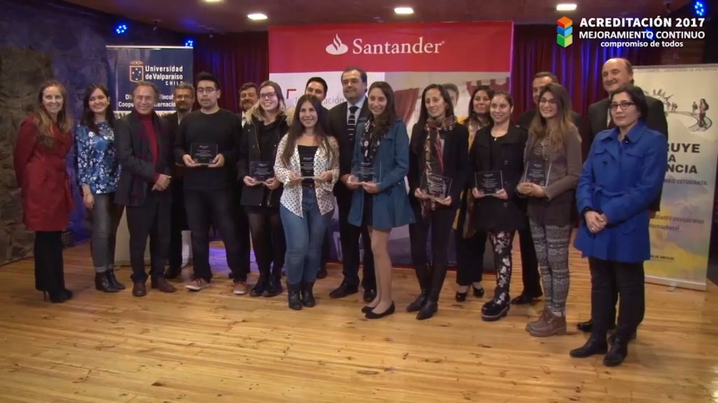 Alumnos y académicas ganaron Becas Santander Universidades 2017