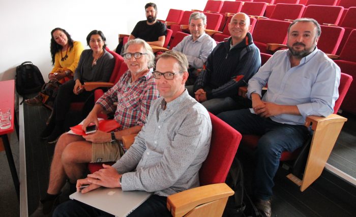 Integrantes de la Universidad de Södertörn visitan la UV